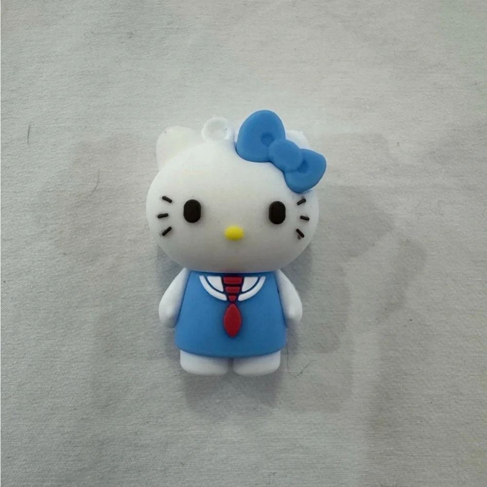Hello Kitty this lot